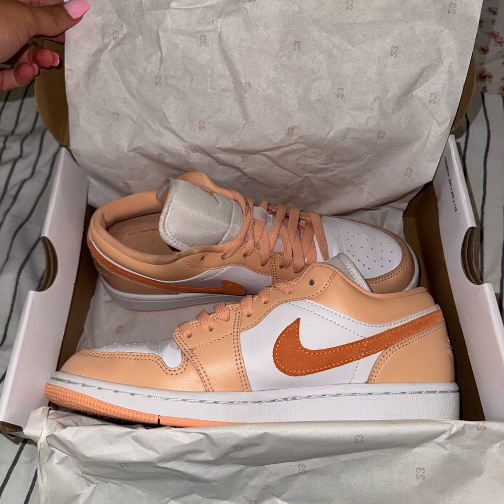 Nike air jordan 1 low